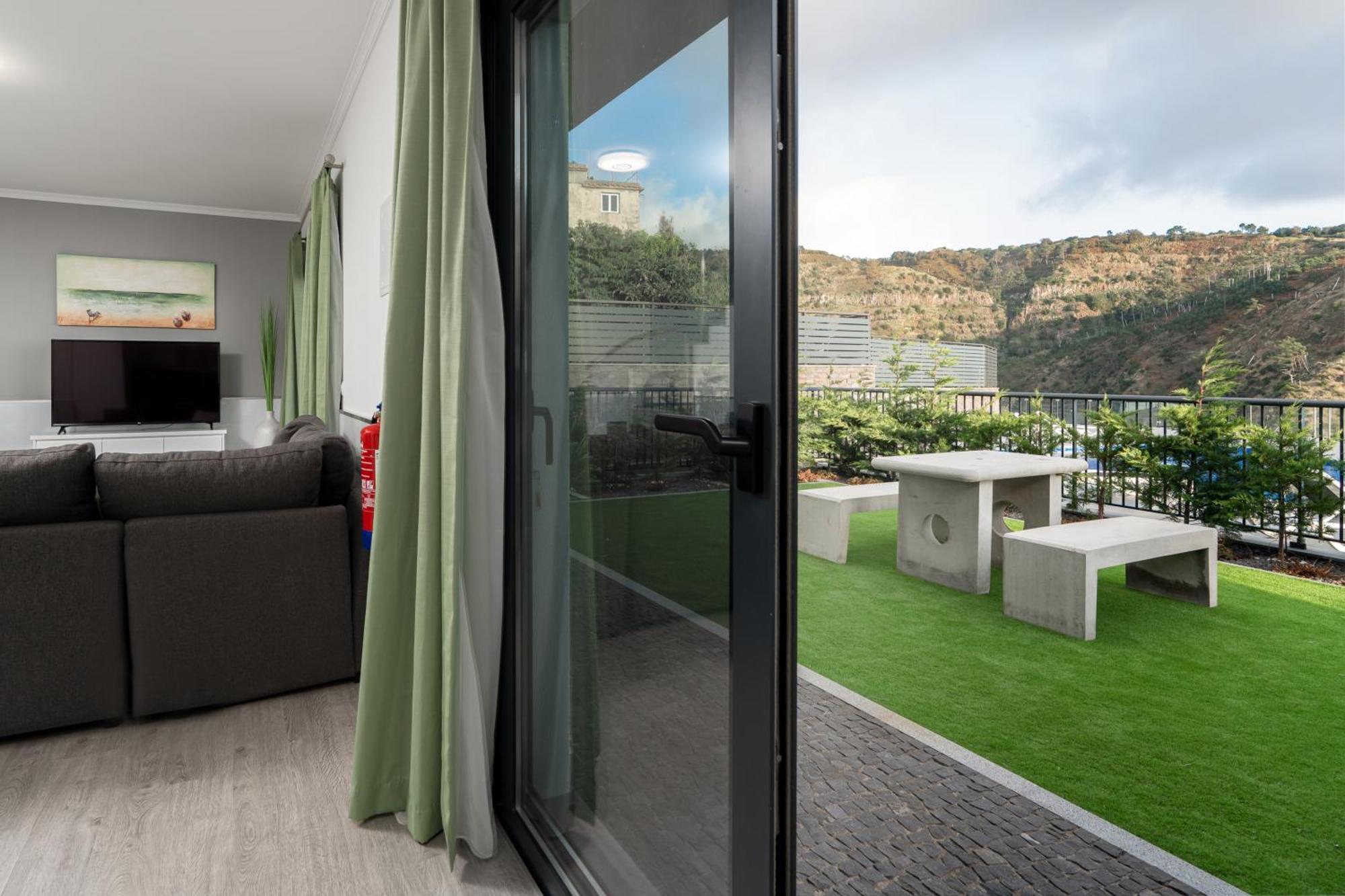 Ourmadeira - Sunset Cliff Villas, Contemporary Fajã da Ovelha Room photo