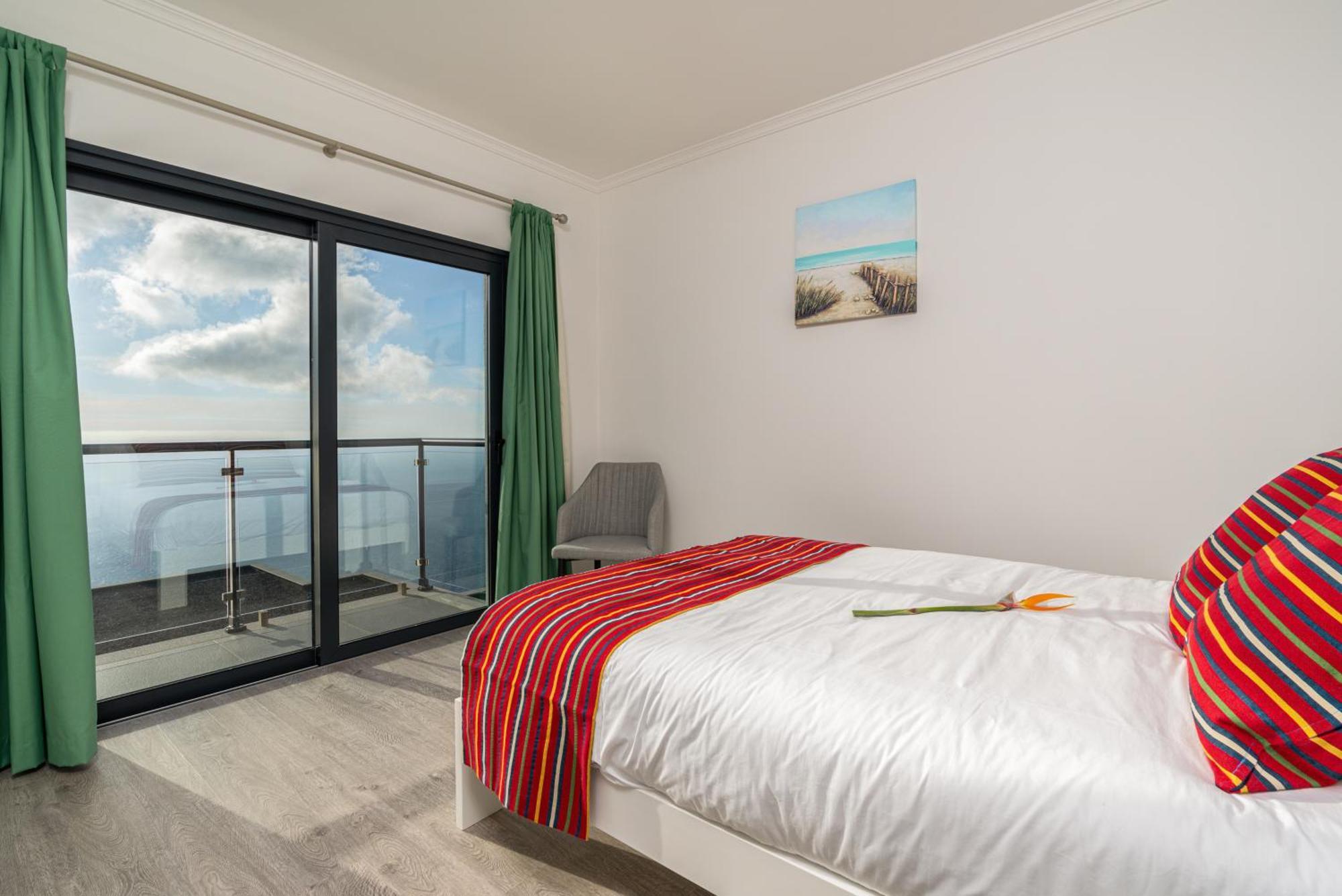 Ourmadeira - Sunset Cliff Villas, Contemporary Fajã da Ovelha Room photo
