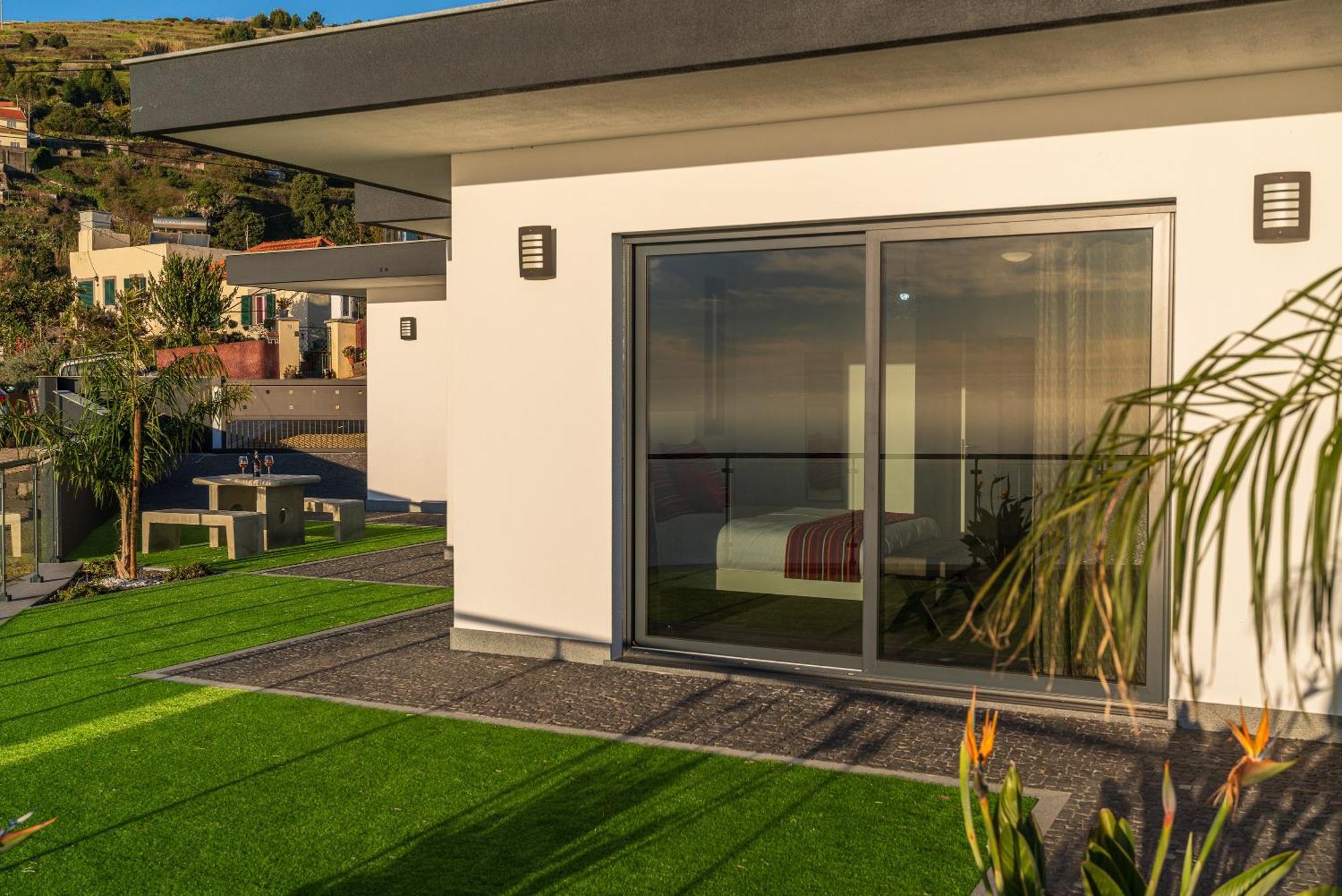 Ourmadeira - Sunset Cliff Villas, Contemporary Fajã da Ovelha Room photo